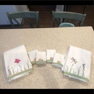 NWT Bath Towels (2) and Wash Clothes (4)